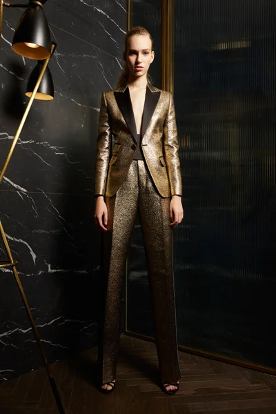 Look 57